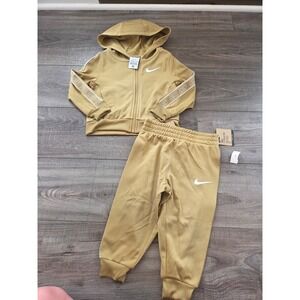 Nike Toddler boy set 2t